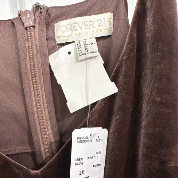 Forever 21 Wrap Dress Mauve Velvet 2X Womens NWT - Picture 4 of 4